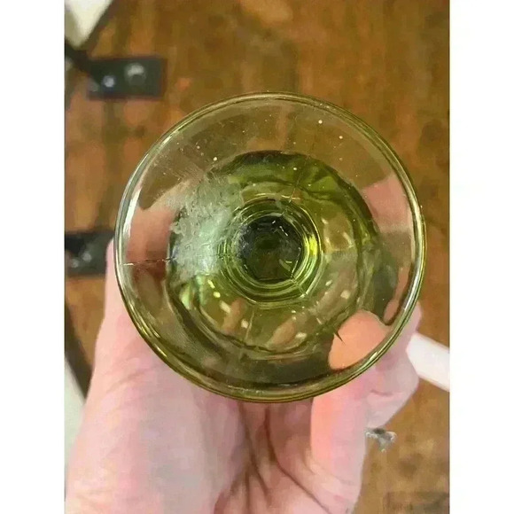 Green Fostoria Argus glasses.  Set of two. - Picture 4 of 5